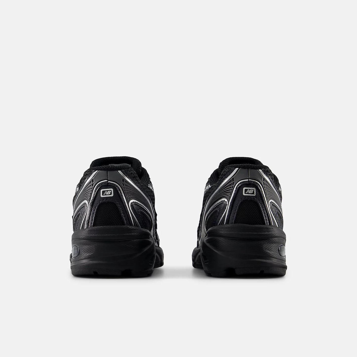 New Balance 740