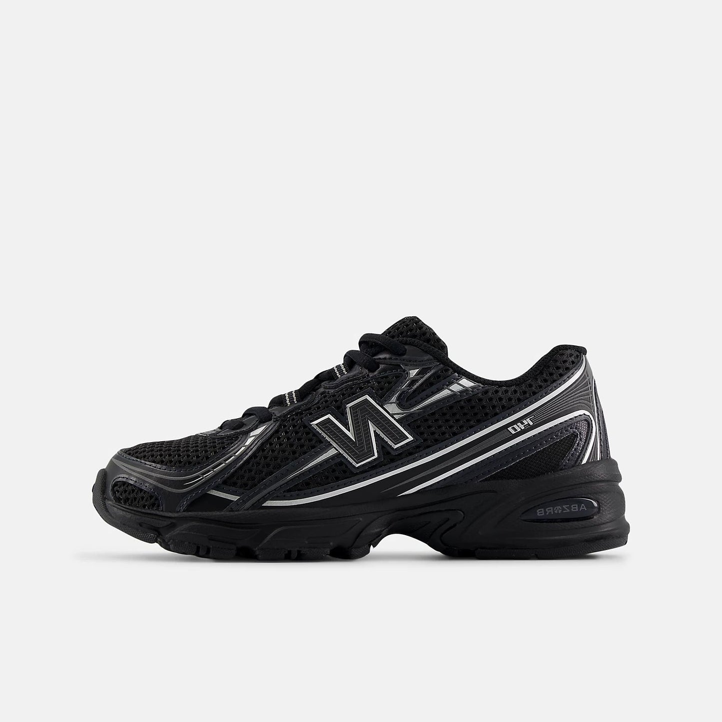 New Balance 740