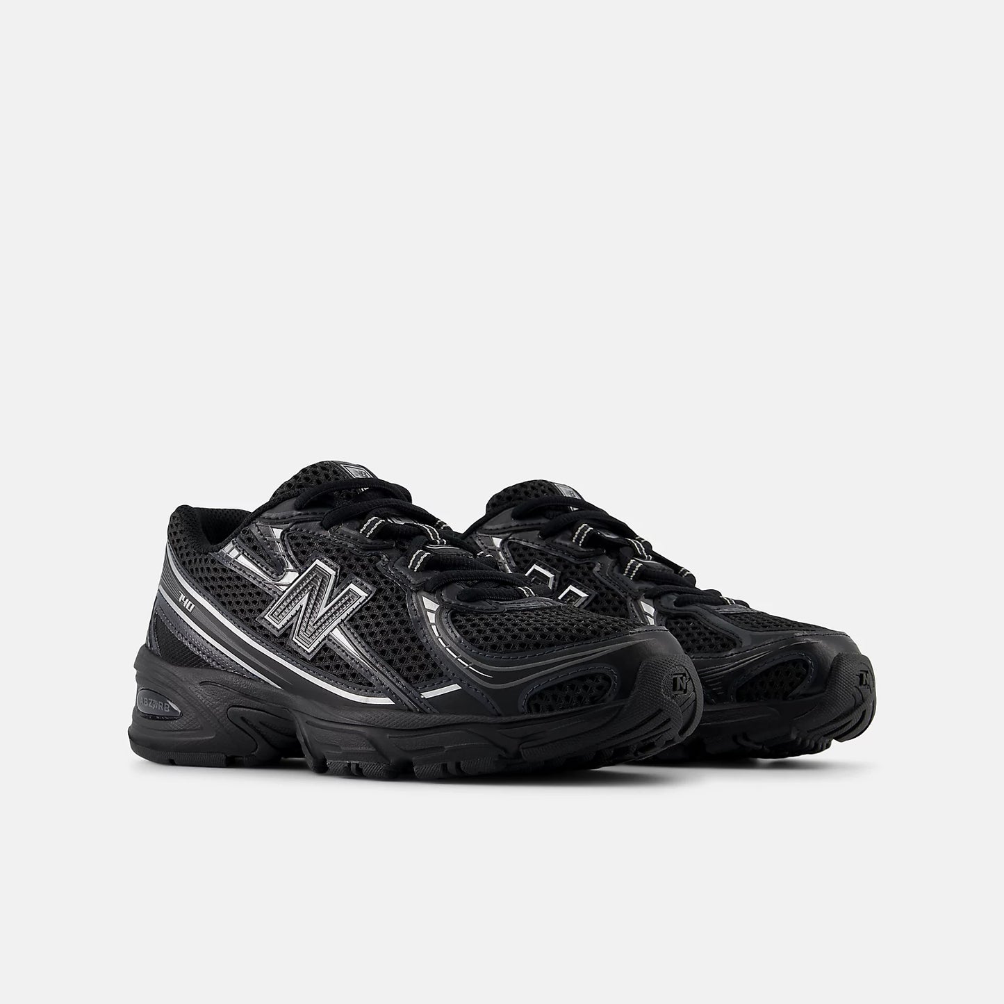 New Balance 740