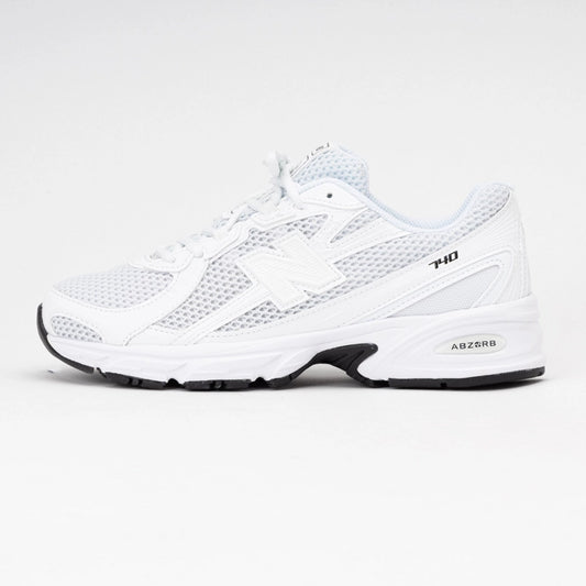 New Balance 740