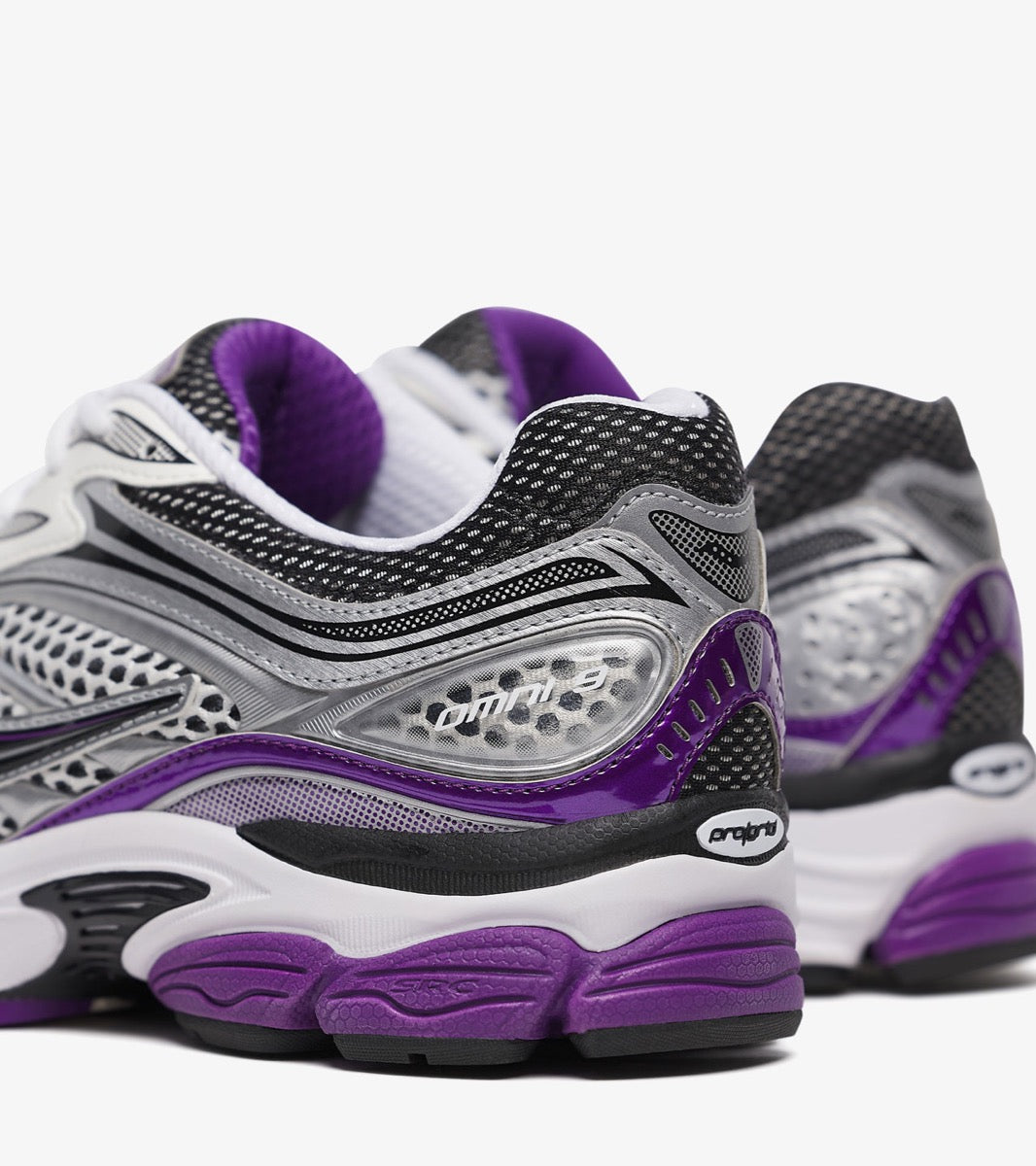 Saucony PROGRID OMNI 9 UNISEX - Baskets basses - pink/purple